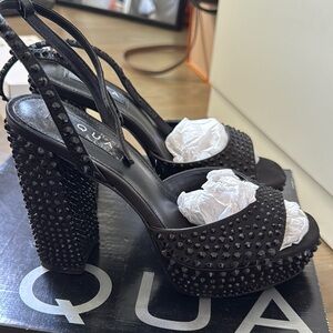 Aqua Black Heels with Modern Silhouette